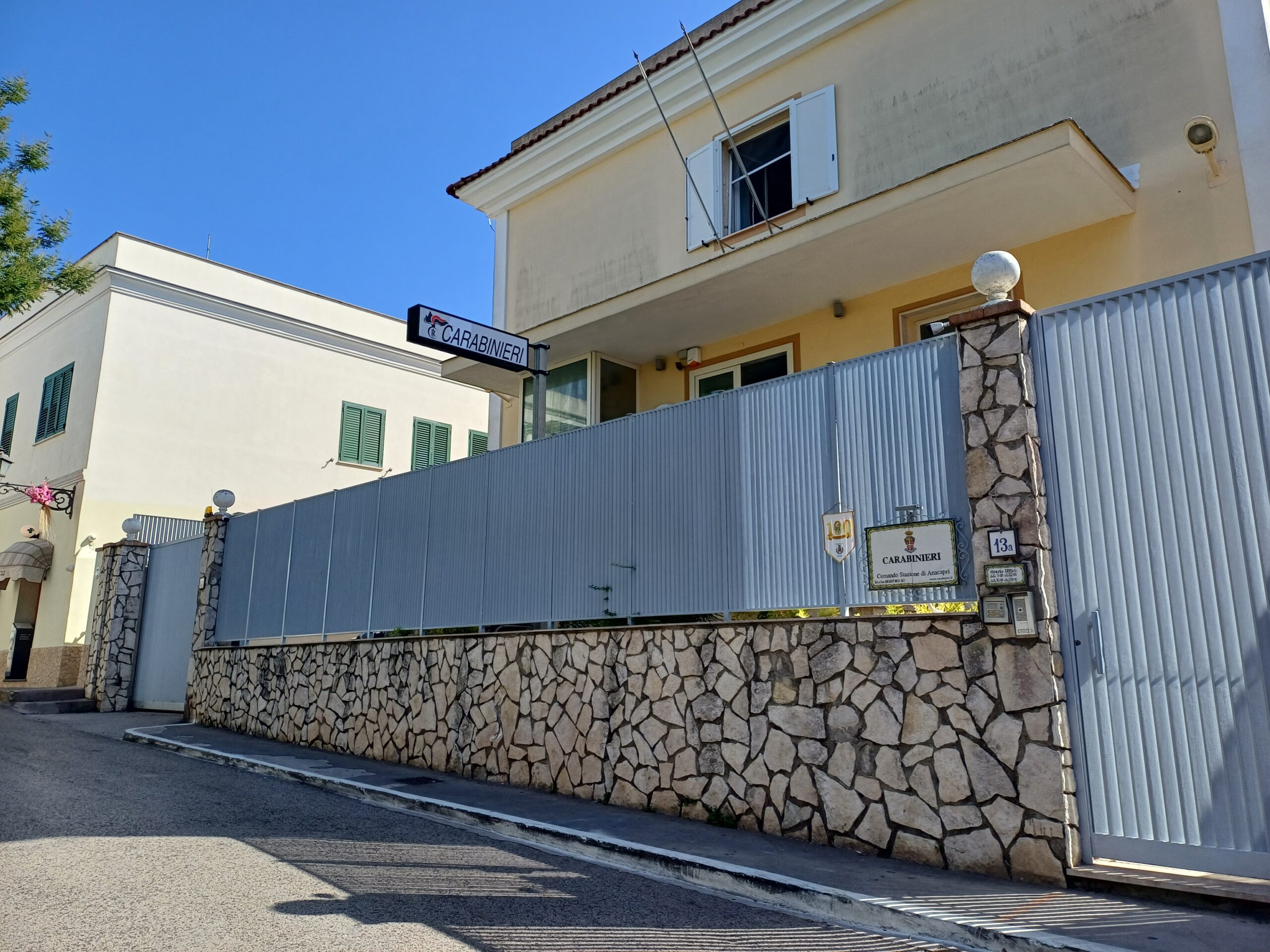 La caserma chiude per lavori: la stazione dei carabinieri di Capri trasferita temporaneamente ad Anacapri