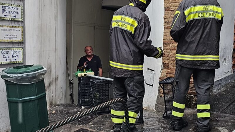 Maltempo: sabato di disagi e allagamenti a Capri (foto e video)