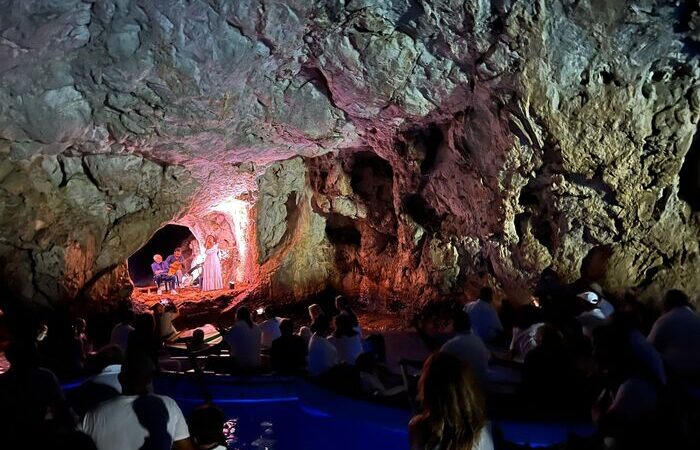 Musica dell’800 nella Grotta Azzurra: tre concerti per il Festival Internazionale di Capri