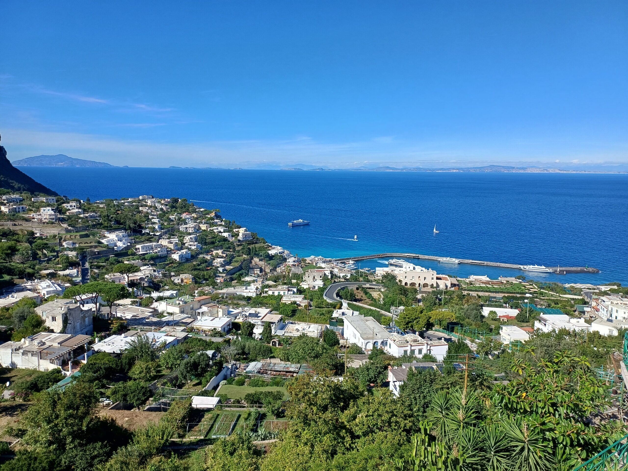“Lo sviluppo turistico, il b&b e la compressione del diritto alla casa”: incontro a Capri