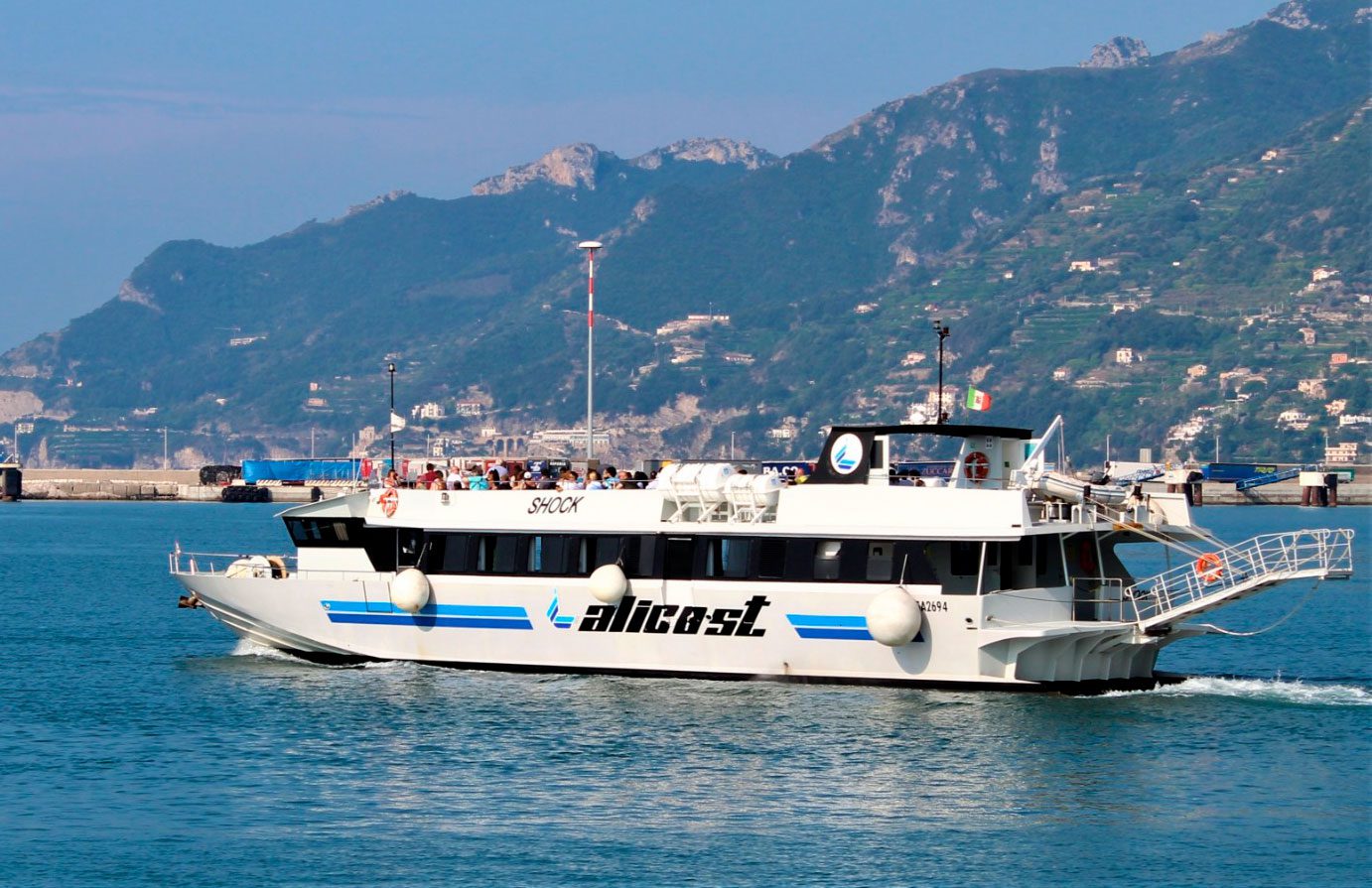 Continue richieste dei tour operator, Alicost prolunga le corse Salerno-Costiera-Capri anche a novembre