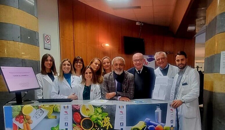 Relazione tra alimentazione e tumori, desk informativo al Pascale. “Il sorriso in un piatto”: progetto dello chef di un ristorante di Capri