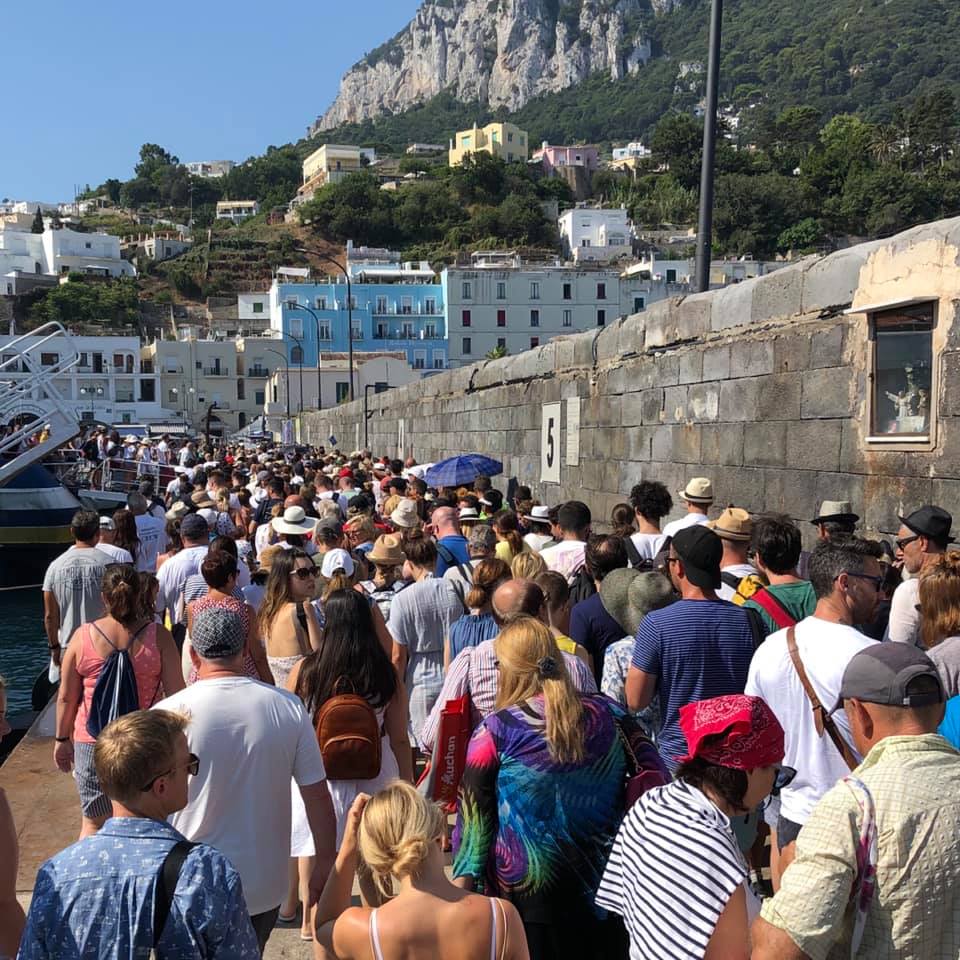Oltre 2 milioni e 200mila arrivi a Capri durante la stagione turistica 2023, gongolano le compagnie marittime