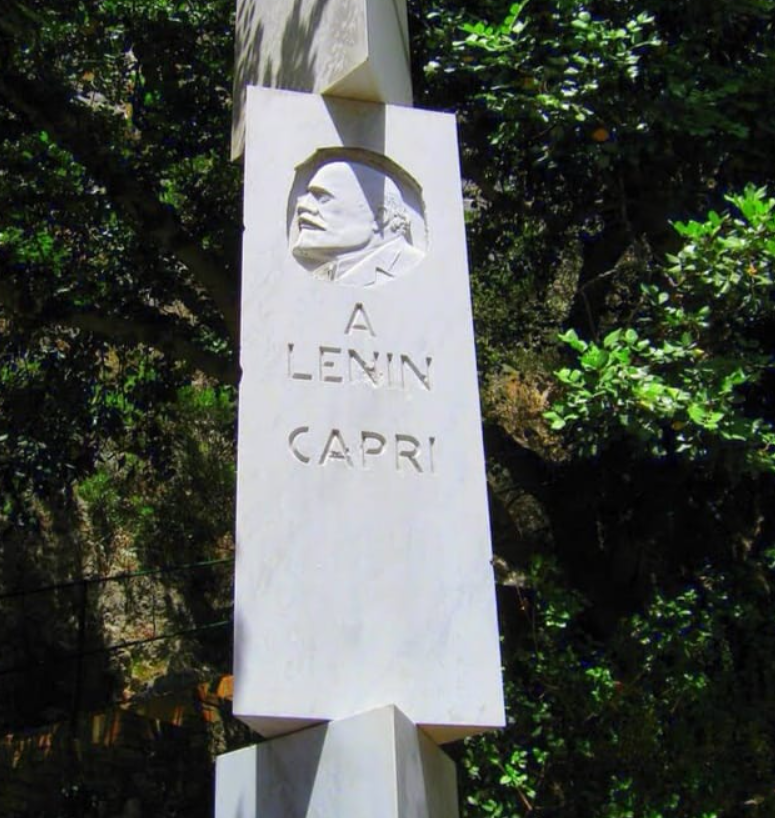 Centenario della scomparsa di Lenin, in programma manifestazione a Capri davanti alla stele di Manzù