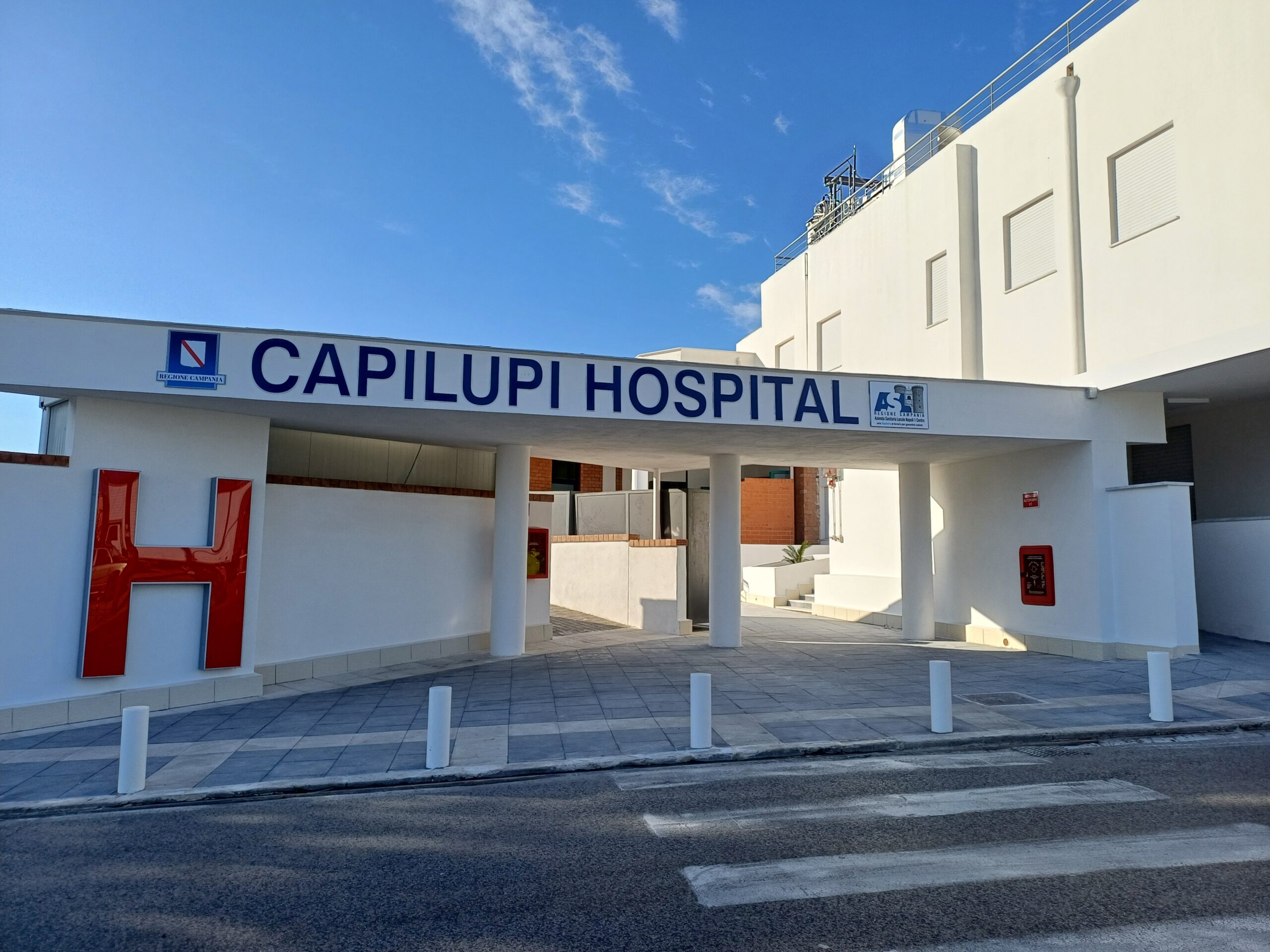 Nuova insegna al Capilupi, rush finale per i lavori all’ospedale di Capri (photogallery)