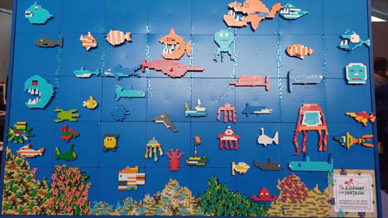 Premiazioni del concorso “Slega la fantasia” e grande acquario di mattoncini: chiusa la tre-giorni a Capri con i Lego (photogallery)