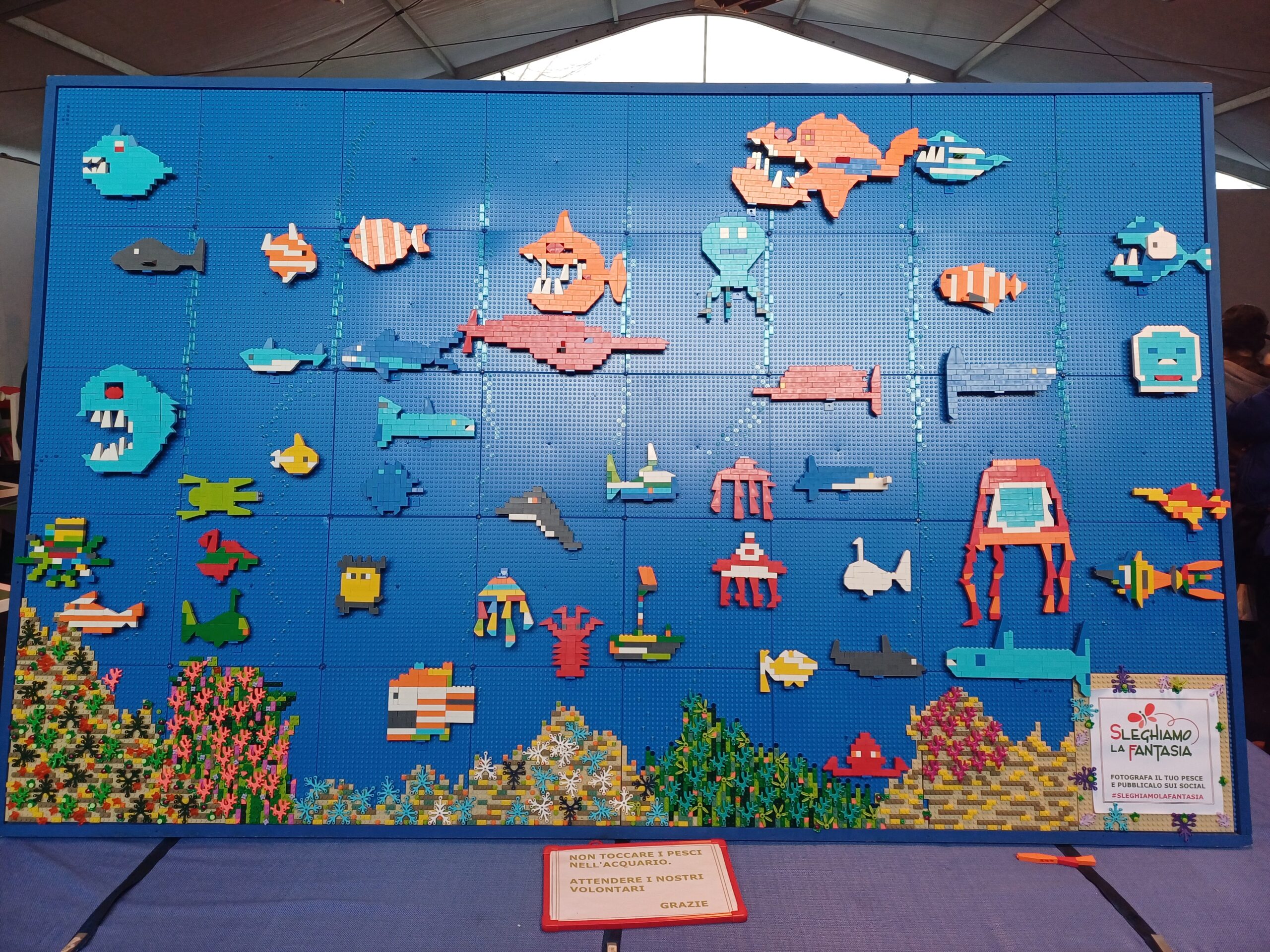 Premiazioni del concorso “Slega la fantasia” e grande acquario di mattoncini: chiusa la tre-giorni a Capri con i Lego (photogallery)