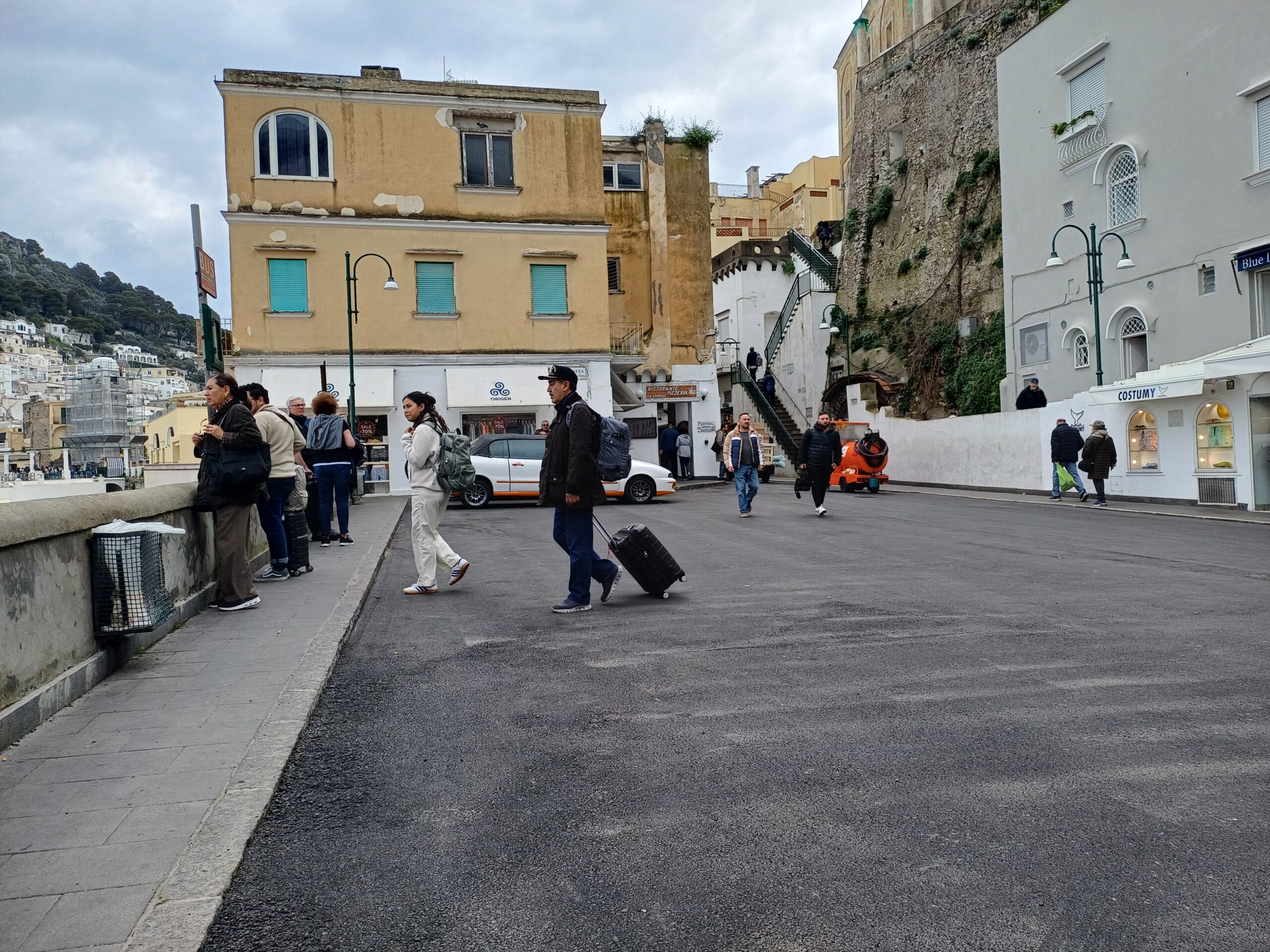 Sciopero dei dipendenti Atc a Capri, Ferraiuolo (Uiltrasporti) lancia stoccate sia all’azienda che ai Comuni