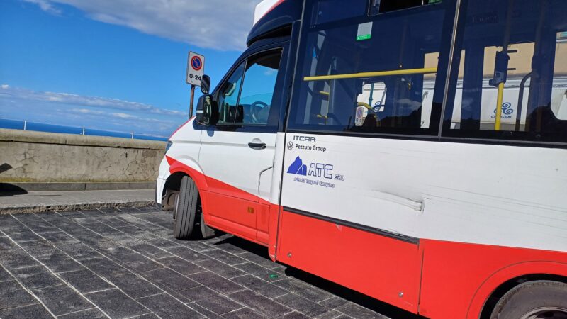 Trasporto pubblico locale: le amministrazioni di Capri e Anacapri chiedono alla Città Metropolitana la revoca del servizio all’Atc e l’attivazione delle procedure per un nuovo affidamento