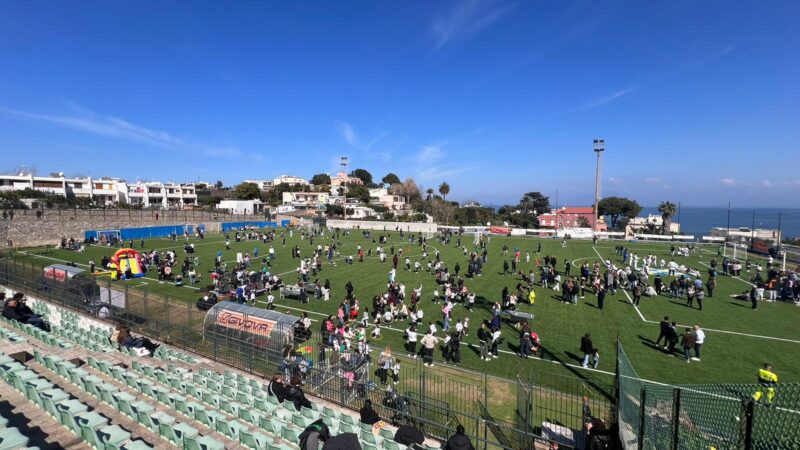 Straordinaria partecipazione a Capri alla Giornata del cuore. Guardate che colpo d’occhio! Photogallery