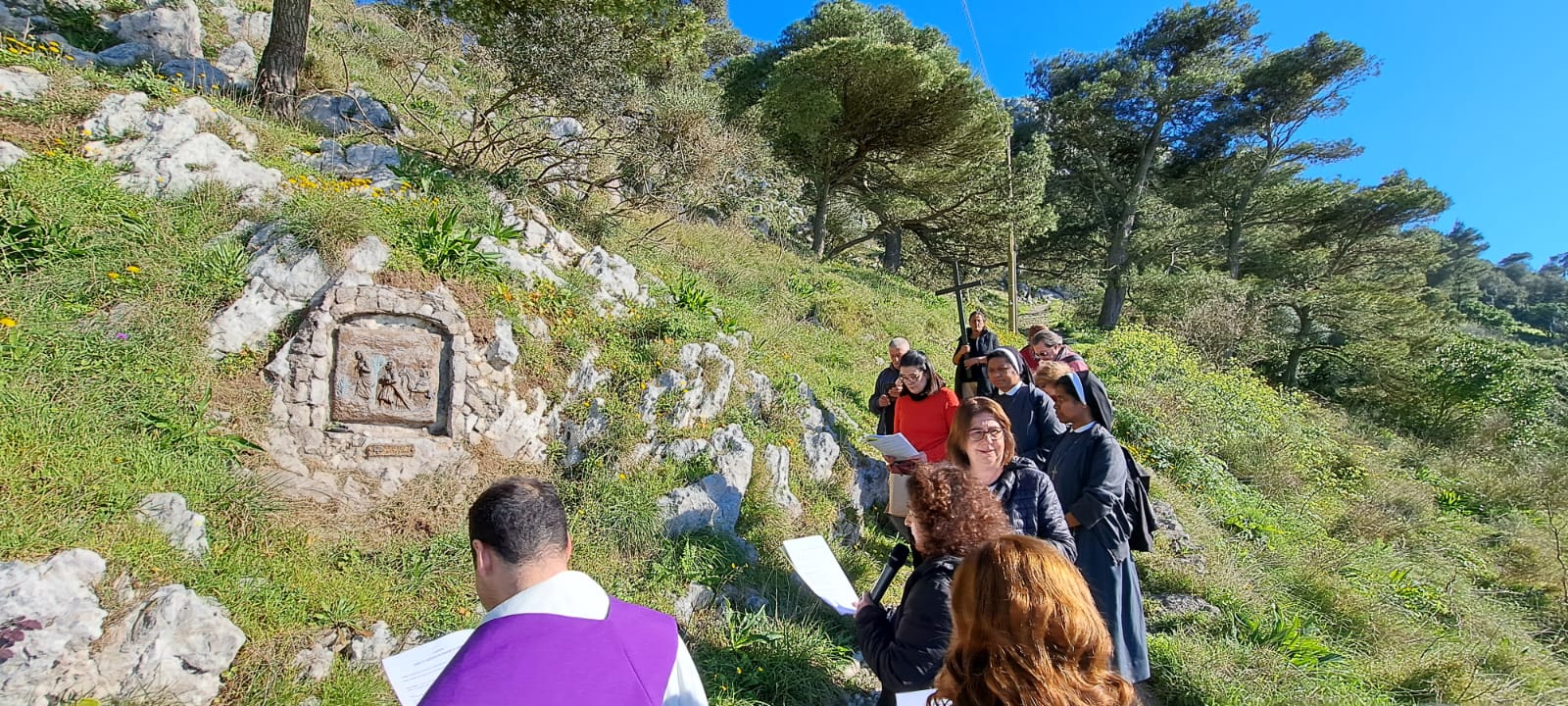 Via Crucis da Anacapri a Cetrella tra raccoglimento e meditazione
