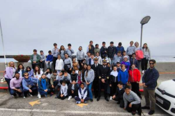 Giornata del mare e della cultura marinara, gli studenti di Capri incontrano la Guardia Costiera e i pescatori dell’isola (photogallery)