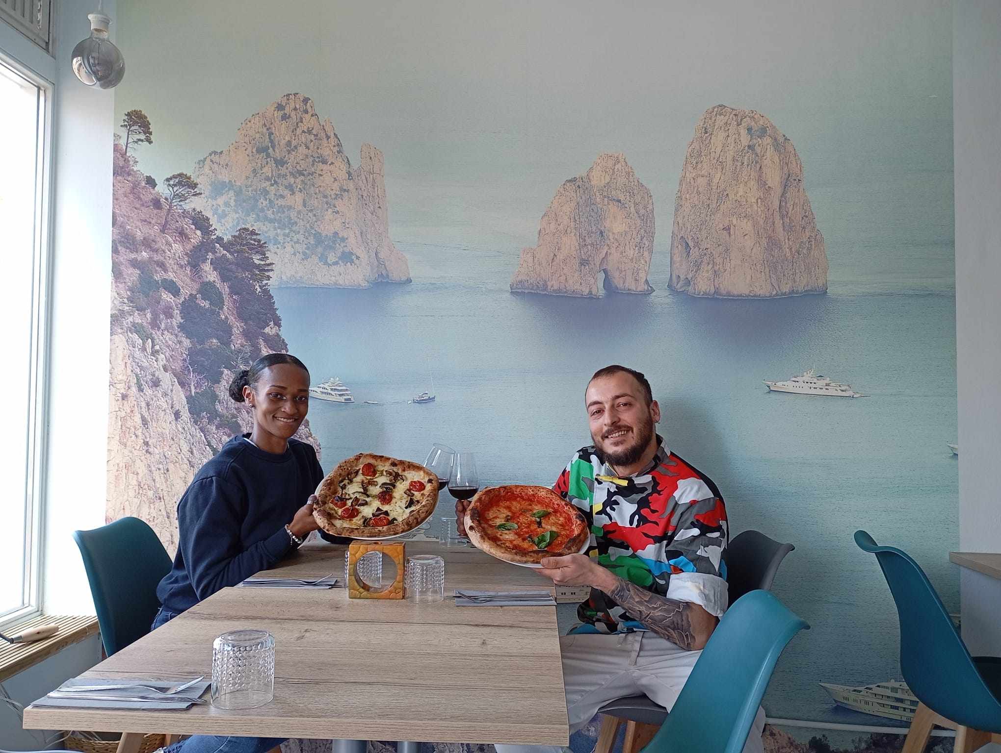 Antonio Massa porta “O’ core e Capri” in Olanda: apre nel centro di Amsterdam una pizzeria ispirata all’isola azzurra