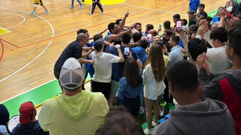 L’Olimpia Capri Basket fresca di promozione in D2 saluta tifosi e sostenitori alla Sala Pollio