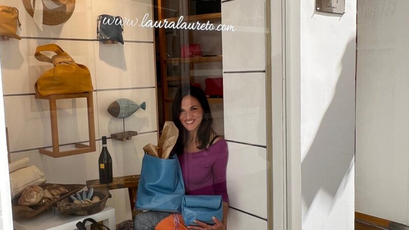 Da Cortona a Capri, arrivano le creazioni di Laura Laureto “Italian Dream”