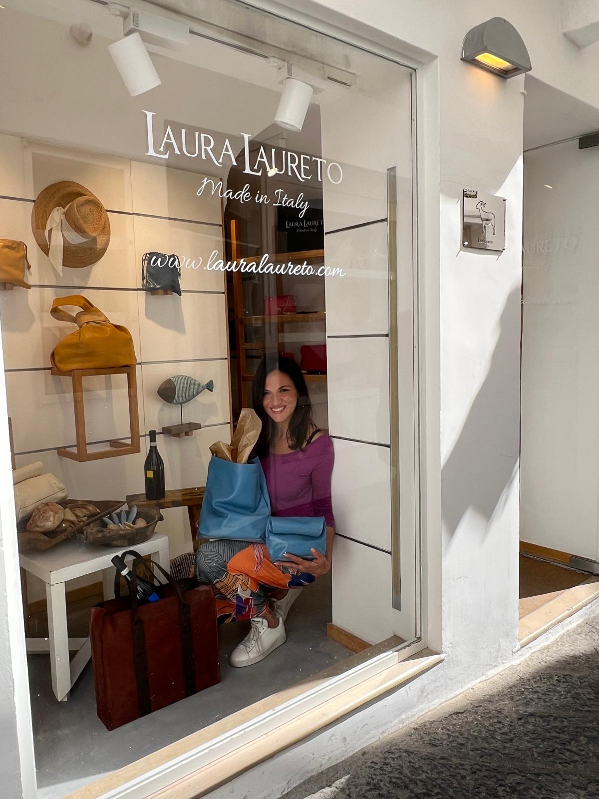 Da Cortona a Capri, arrivano le creazioni di Laura Laureto “Italian Dream”