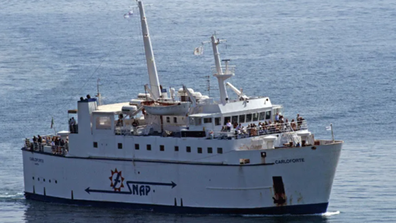 Parte il servizio di nave notturna per Capri, entra in vigore l’ordinanza di disciplina della circolazione delle merci