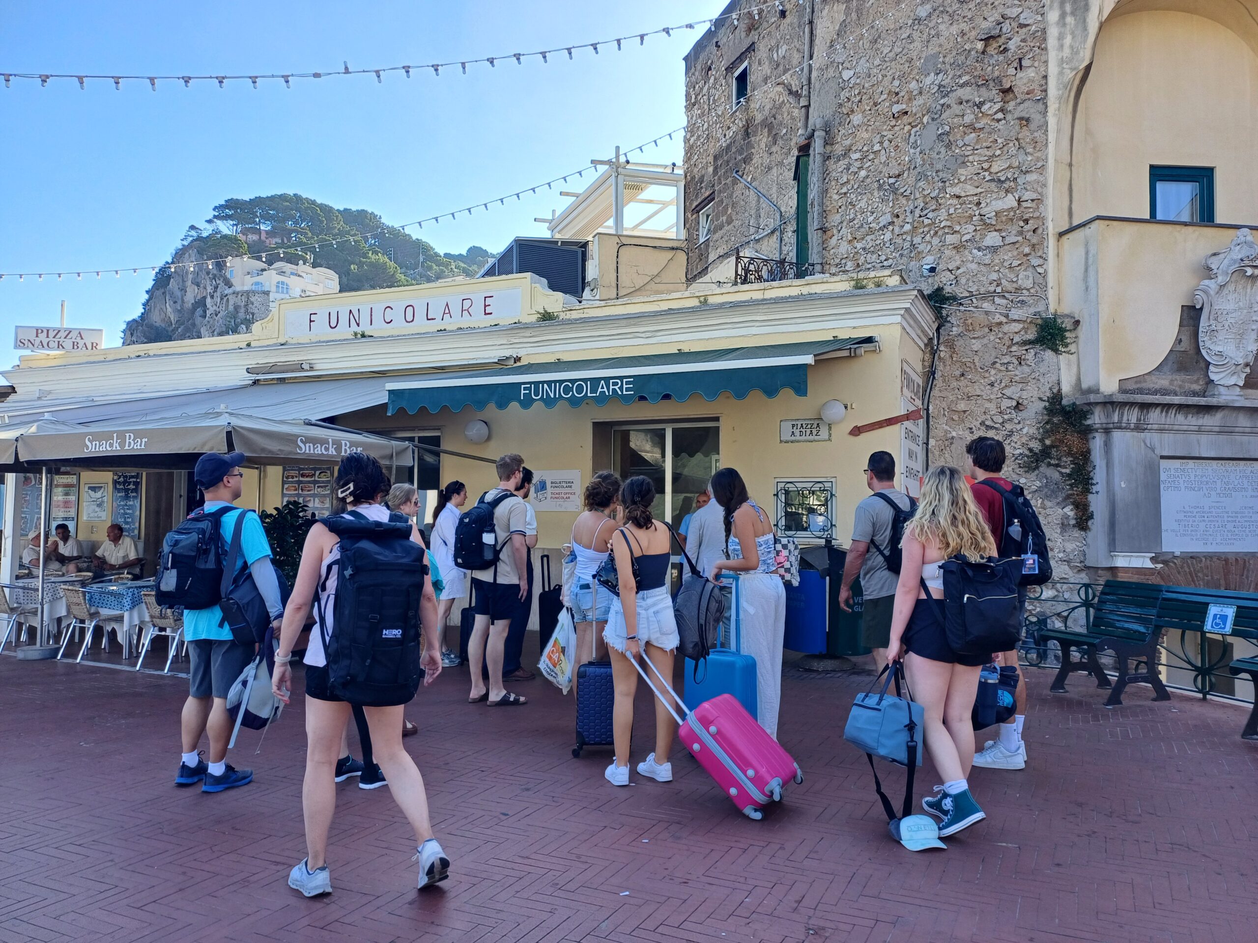 La funicolare di Capri ferma per un guasto