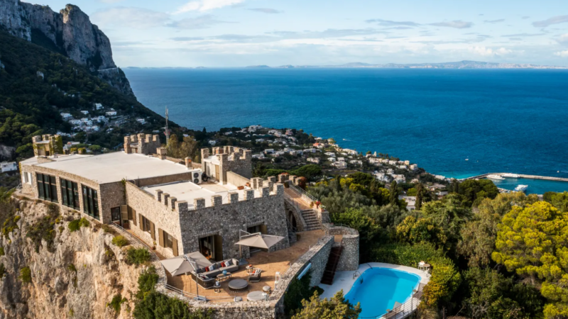 Venduta all’asta per 18 milioni di euro la celebre Villa Castiglione di Capri