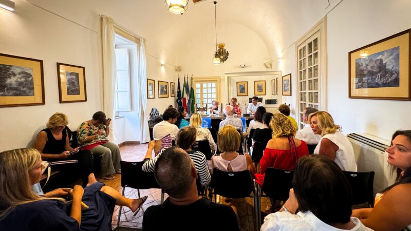 L’esaltazione di artiste, artigiane e tradizioni familiari femminili: nasce a Capri il progetto Legàmi