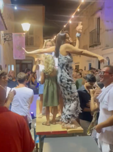 Momenti della Settembrata Anacaprese tra festa e musica (video)