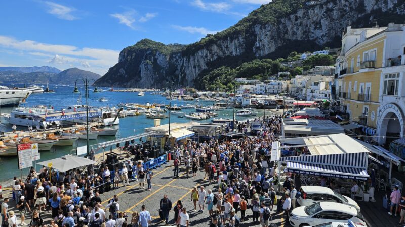 Domenica di metà settembre con il pienone a Capri (photogallery)