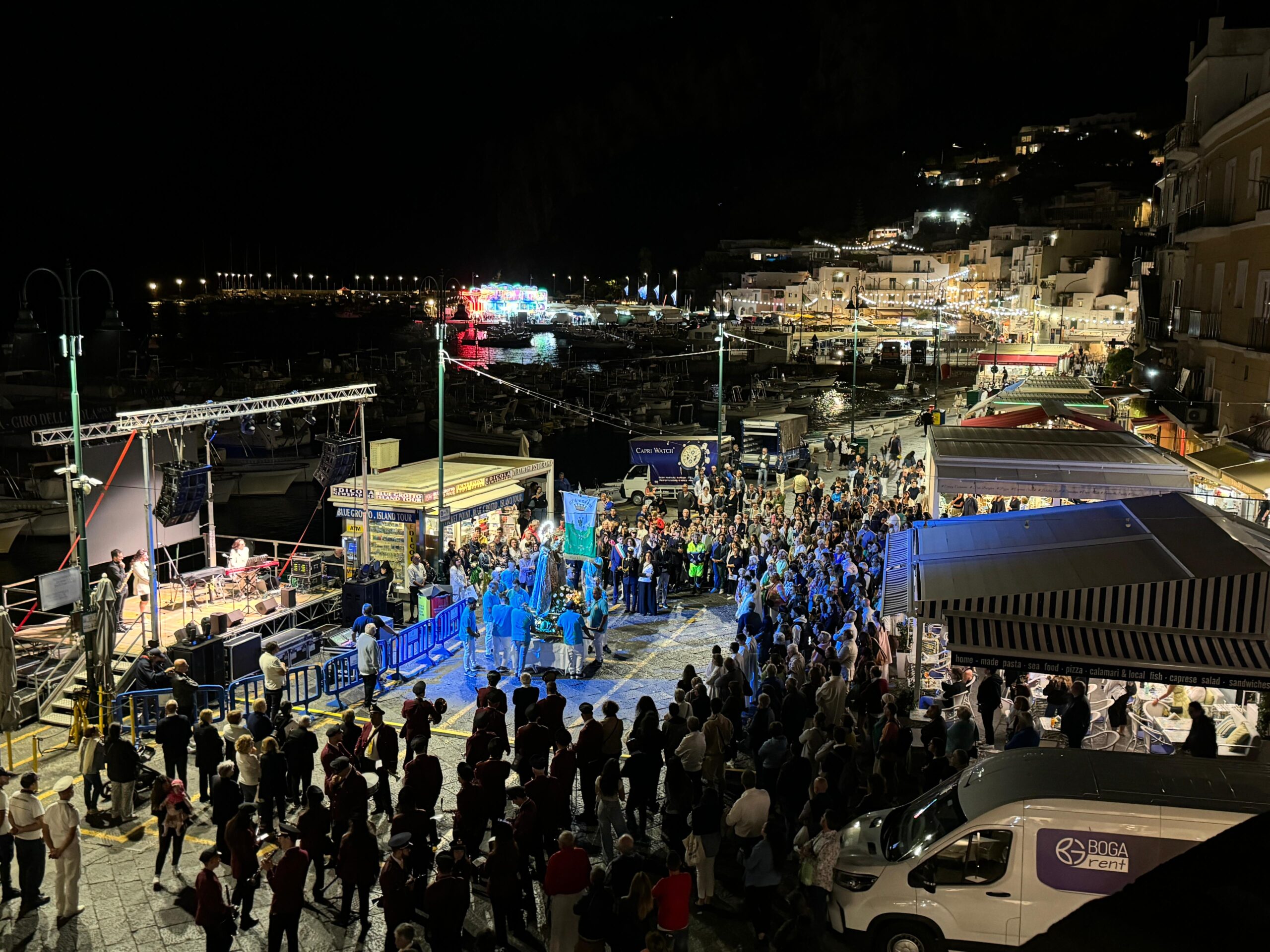 Marina Grande in festa per la ricorrenza della Madonna della Libera (ampia photogallery della processione)