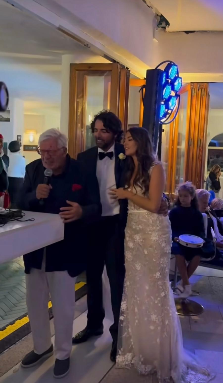 Wedding di Marco e Francesca: Peppino Di Capri guest star accompagna gli sposi cantando “Champagne”