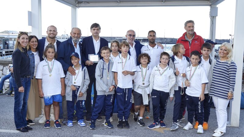 Vela: domenica di festa tra entusiasmo e sana competizione al trofeo Fabrizio Galli nelle acque di Capri