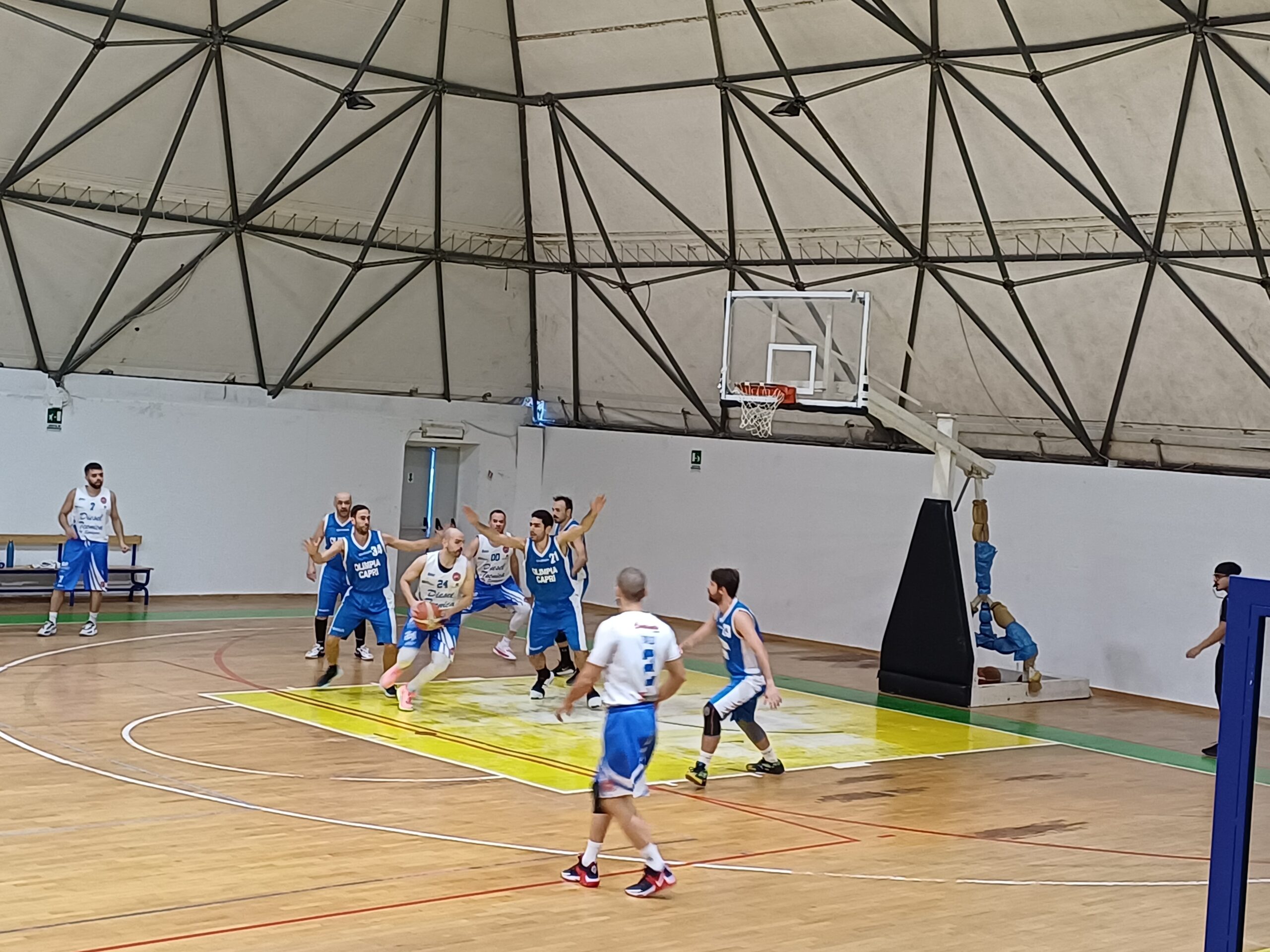 Basket (Divisione 2): l’Olimpia Capri torna a vincere, battuta Sala Consilina