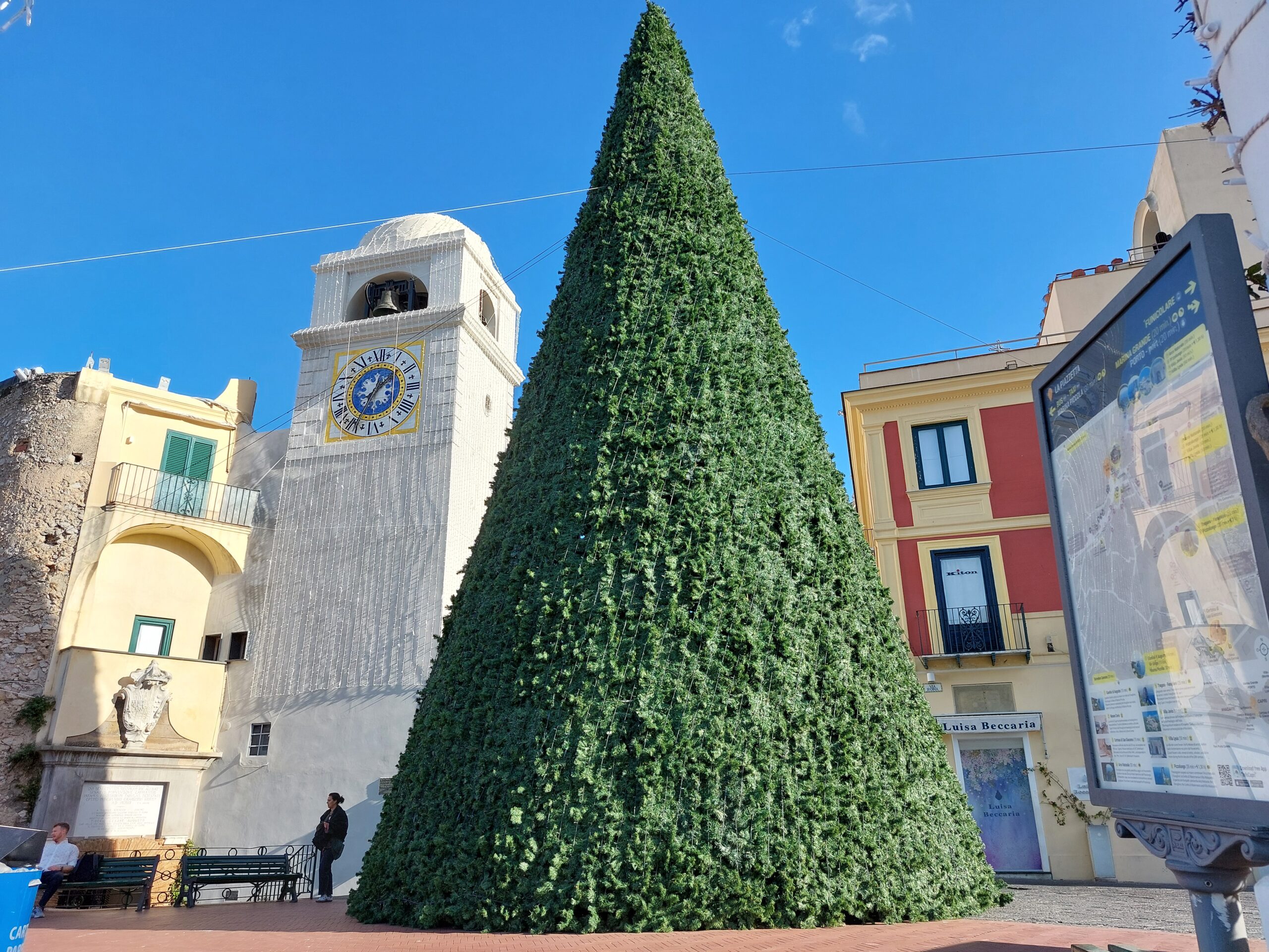 “Incanto di Natale”: ricco e variegato programma di eventi delle festività a Capri. Il 7 l’accensione delle luminarie