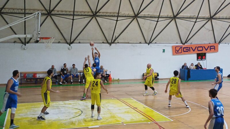 Basket (Divisione 2): grande Olimpia Capri, battuto il Granianum