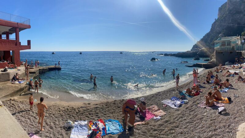 Ponte di Ognissanti all’insegna del bel tempo: a Capri in tanti a mare (photogallery)