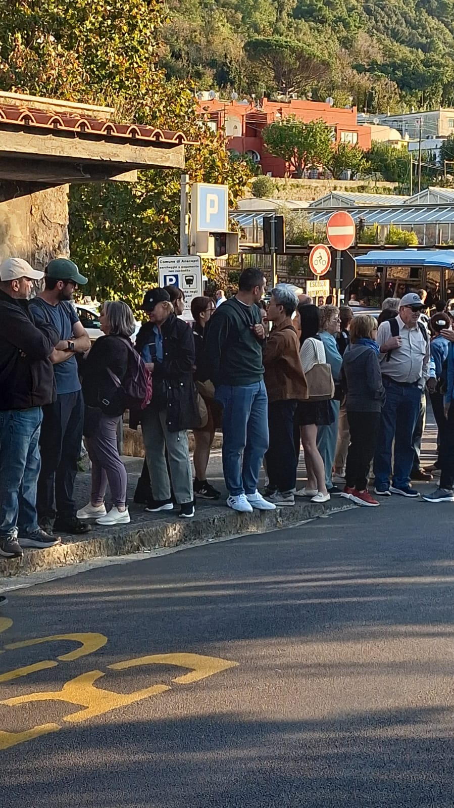 Numerose corse saltate e tante “complete”, servizio bus Atc nella bufera sull’isola di Capri