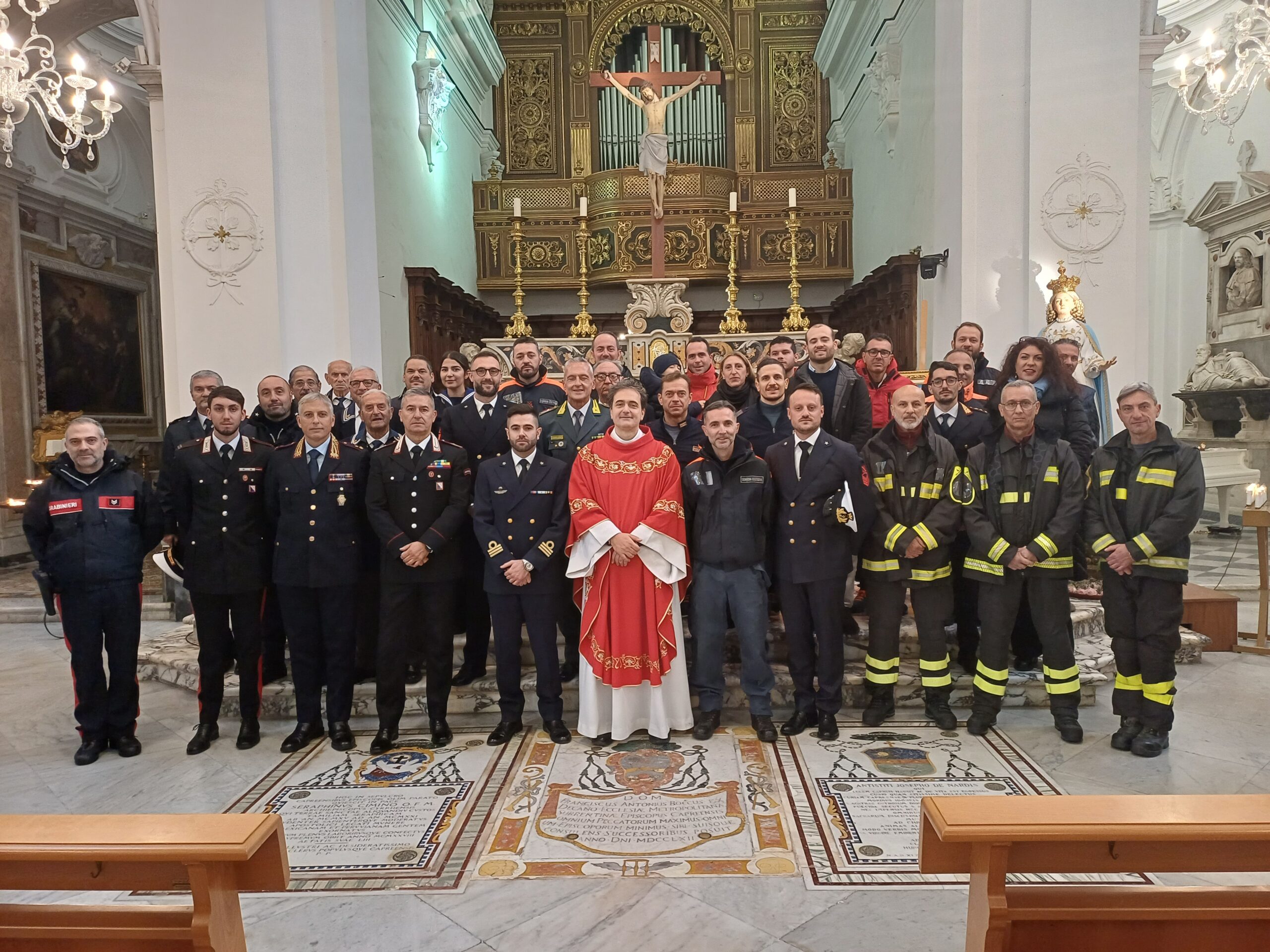 Celebrata a Capri nell’ex cattedrale la ricorrenza di Santa Barbara (photogallery)