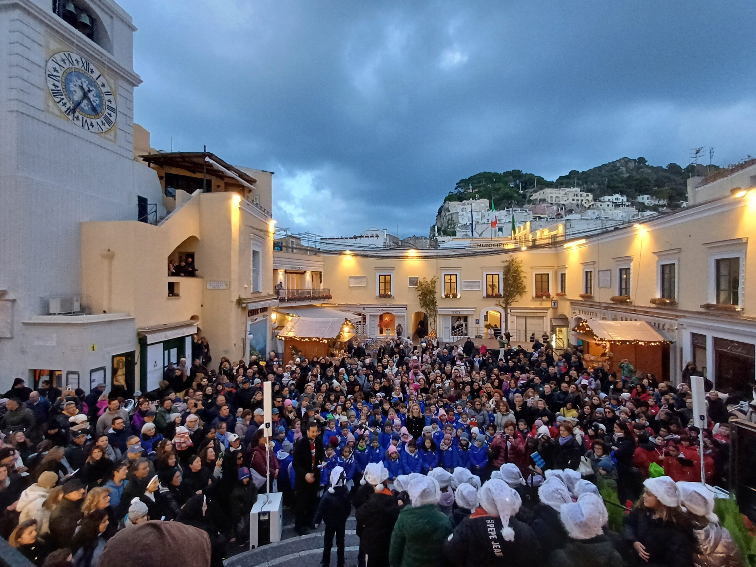 Inaugurati i mercatini di Natale a Capri (photogallery)