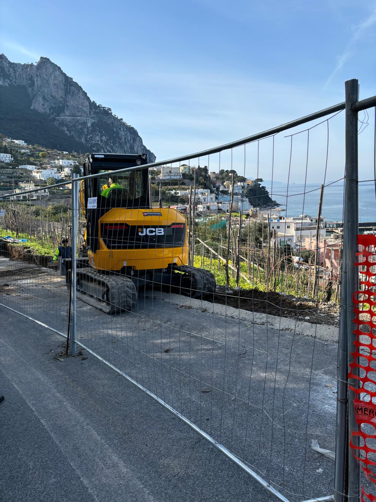 Lavori pubblici a Capri: affidati numerosi interventi di manutenzione stradale e riqualificazione